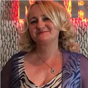 Profesora de Piano, Canto, Solfeo, Lenguaje Musical, Historia de la Música y Teoría de la Música
